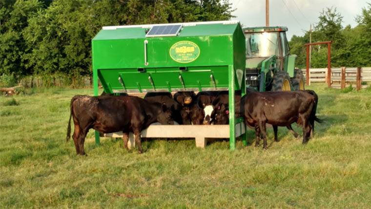 太陽能給料機(jī)